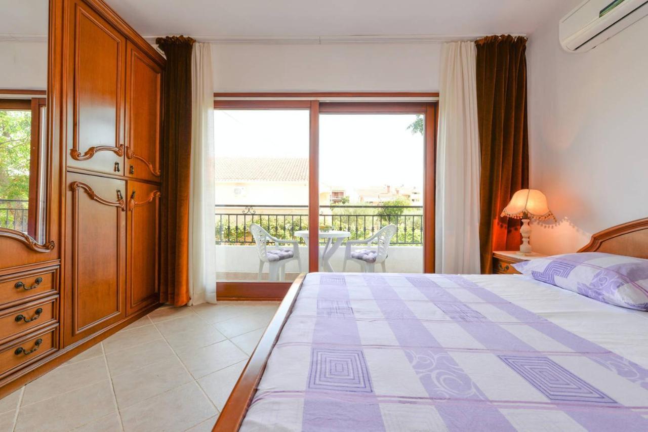 & Hegic Apartment