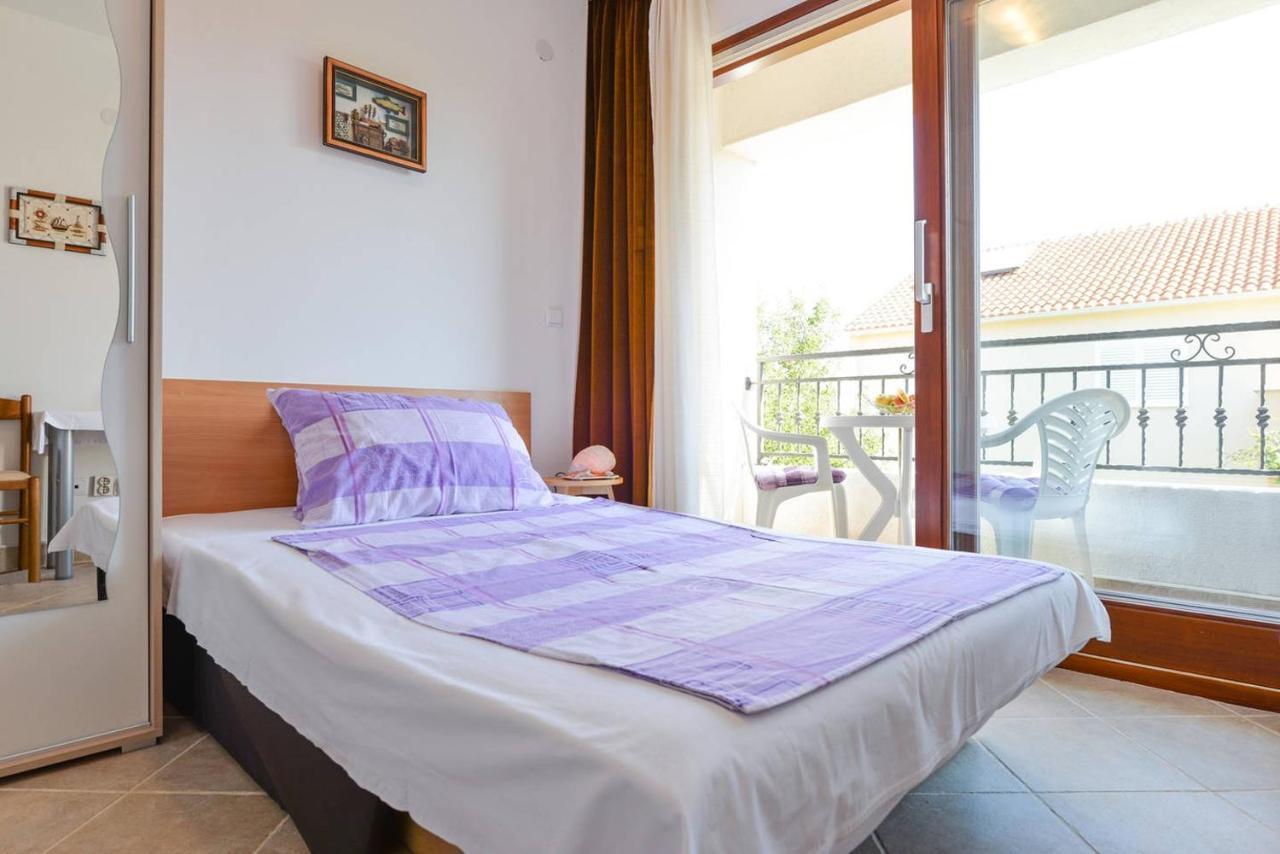 & Hegic Apartment