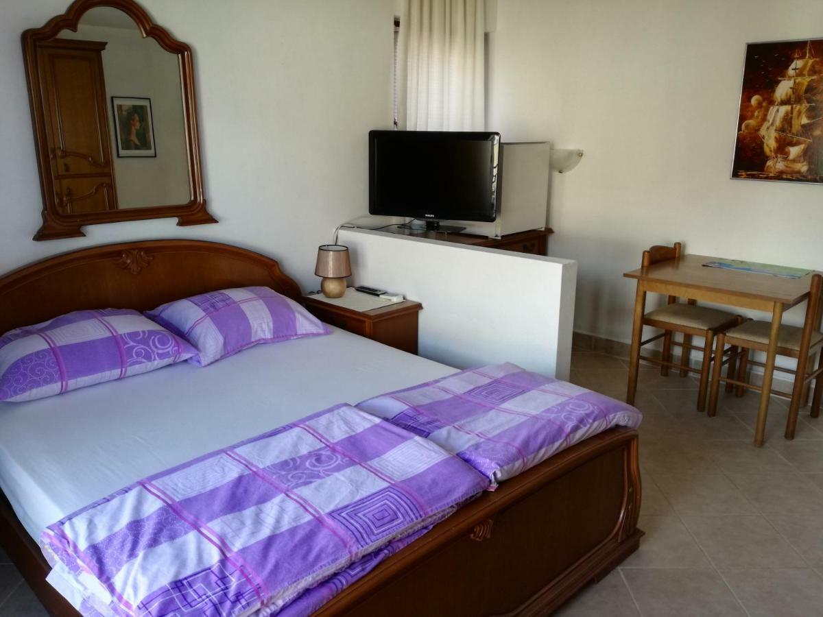 & Hegic Apartment