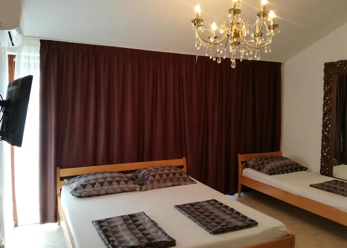 Rooms & Apartments Hegic