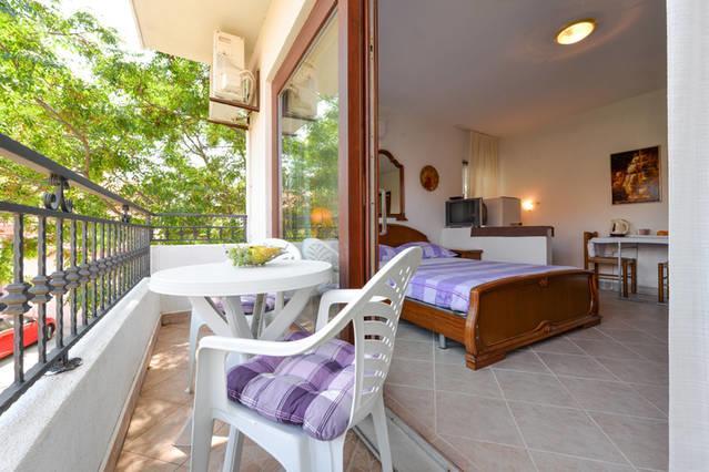 Apartamento & Hegic *